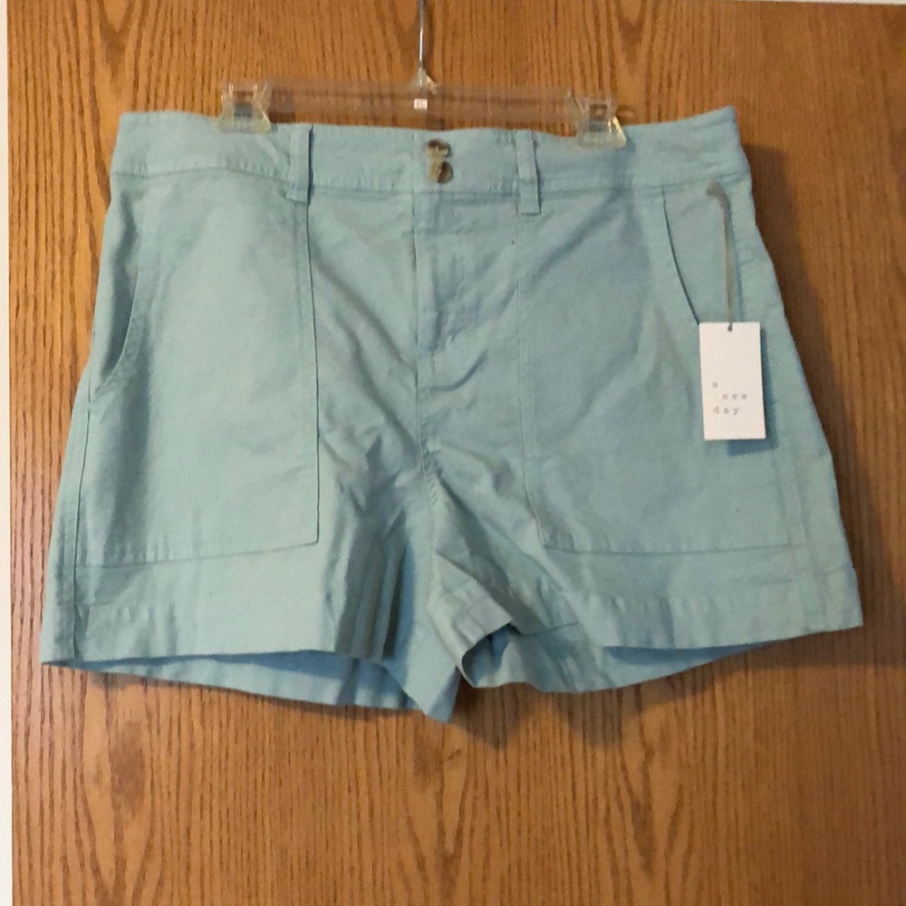 A New Day light green/mint shorts NWT
